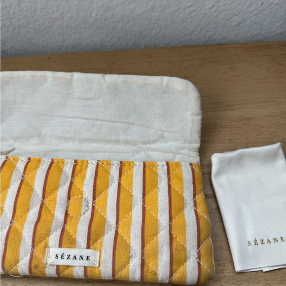 Sezane Bianca Sunglasses - Picture 4 of 5